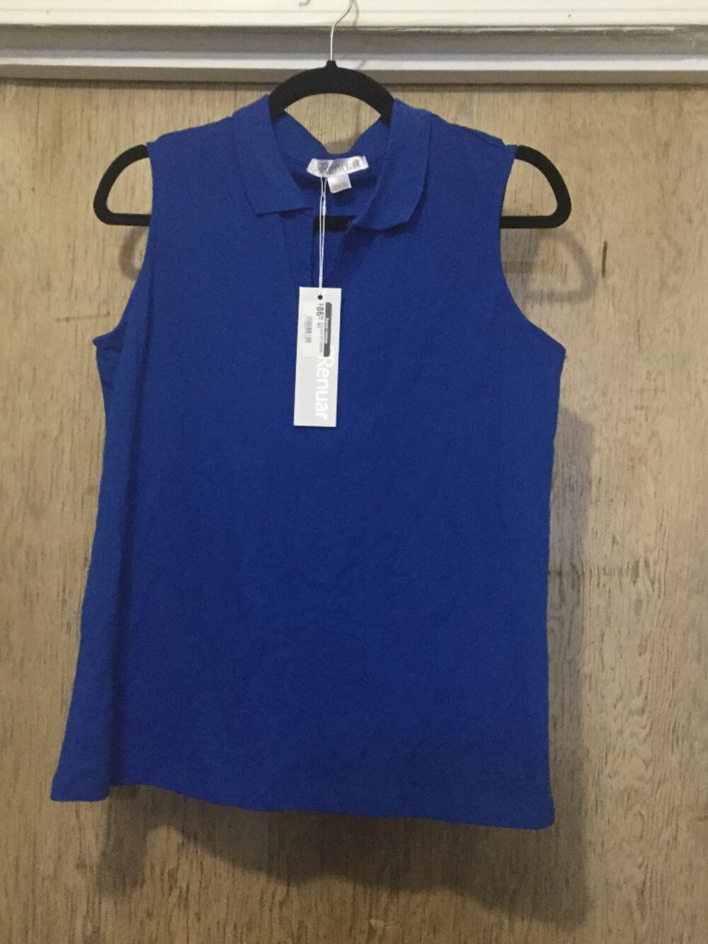 NWT RRenuar sleeveless zip opening top blue size medium measures 19 pit to pit